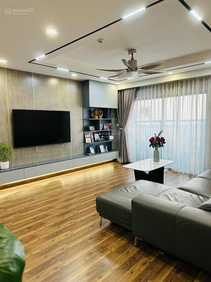 Bán căn hộ 3pn2vs, 139m2, tầng trung view thoáng, full đồ, nhà đẹp tại goldmark city, giá 6.5 tỷ