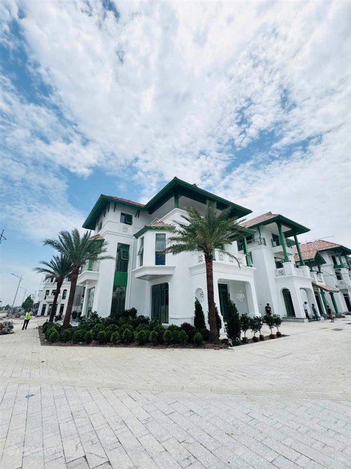 Biệt thự mặt sông giới tinh hoa đang truy lùng, thiết kế độc bản, số lượng có hạn