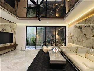 Bán gấp nhà dương quảng hàm  60m² ô tô đỗ cửa  1 nhà ra phố  sát c.a phường an ninh tốt !!!