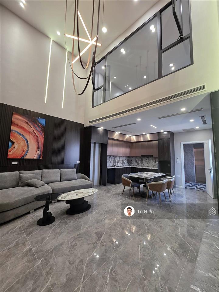 Hạ sốc 3 tỉ  phân lô xuân thủy  62m2  7 tầng thang máy  gara ô tô  full nội thất  sát phố !!!