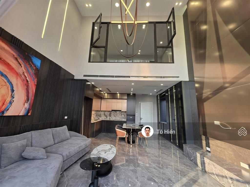 Hạ sốc 3 tỉ  phân lô xuân thủy  62m2  7 tầng thang máy  gara ô tô  full nội thất  sát phố !!!