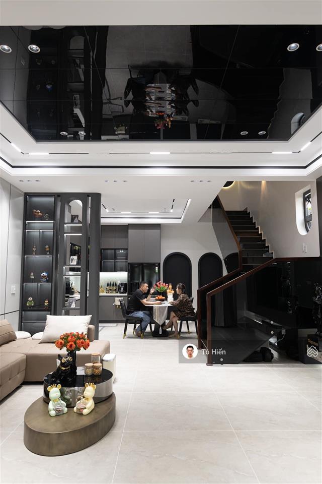 17 tỉ nguyễn văn huyên  70m2  lô góc 2 thoáng  15m ra mặt phố  chủ cũ ở rất lộc đổi nhà mới!!!