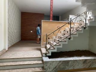 Ngay nhà 100m2 (5x20m) ngay đinh đức thiện  cách chợ bình chánh 1.8km  hxh