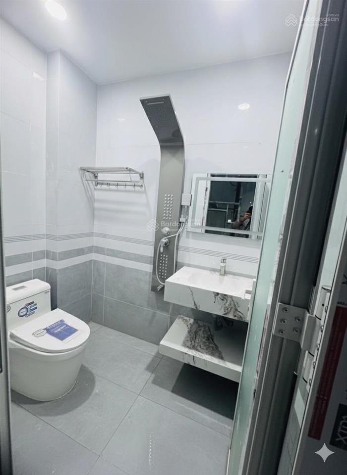 5 tầng thang máy + nội thất cao cấp  88m2 (4x22m) hẻm 8m  9 tỷ xíu!