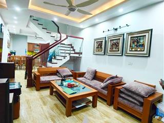 Cần bán gấp nhà kđt mễ trì hạ dt 55m2,mt 4m
nhà đẹp dân xây ngõ nông  20m ra ô tô tránh