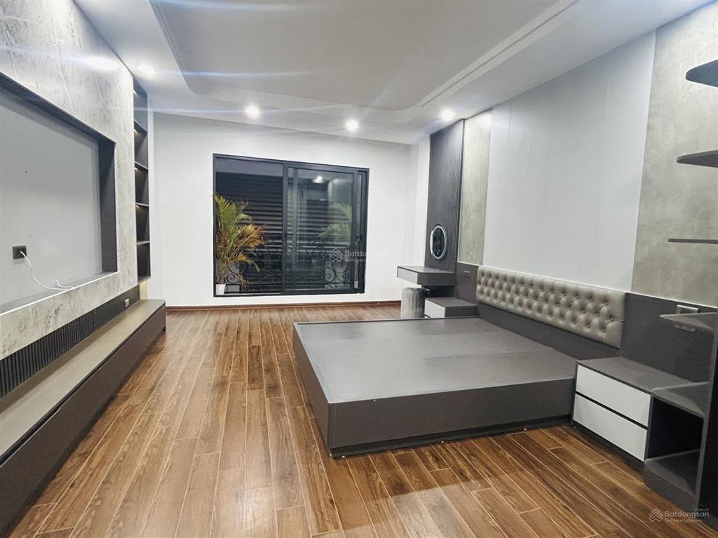 Mảnh đất vàng nam từ liêm 11 tỷ (thương lượng) đẹp ko có lô thứ 2)đường trc nhà 3m, vài bước ra oto