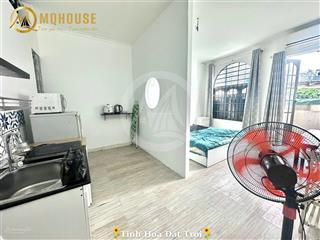 Ch  cc  studio tách bếp có bancol vị trí ngay trường đại học hutech, giáp q. 1, gần landmark