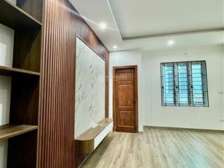 Nhà gần đường giải phóng ngõ rộng