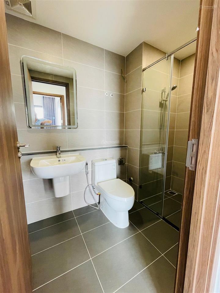 Bán căn 2pn 2wc the rivana 71m2 giá 3tỷ150, view góc sông, nhà trống, tầng 18, hỗ trợ vay 50%