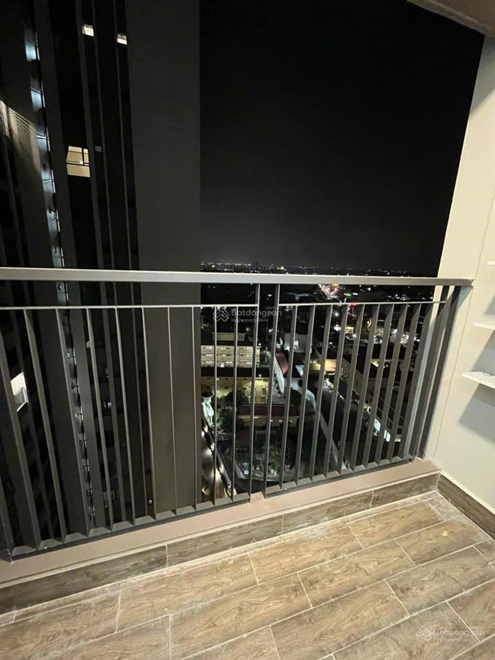 Giá tốt 2tỷ050 opal skyline 66m2 full nội thất, tầng trung view nội khu đẹp, vay 70%, sẵn sổ ạ