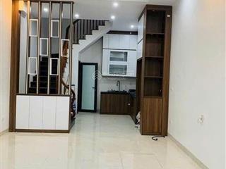 Nhà đẹp sau khu d geleximco  sát ô tô  an sinh tốt  về ở ngay  35m2  4 tỷ