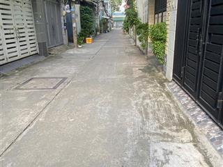 Nhà trung tâm q10. ngang 7.2x16.6m, 2 tầng