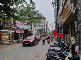 Lô góc  phân lô  ôtô tránh  vào nhà  kinh doanh đỉnh  dân xây hồ tùng mậu 68m2, 4 tầng mặt