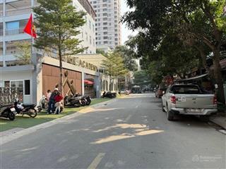Nhà đẹp  phân lô  ô tô tránh  vỉa hè 4 m  khu vực hiếm nhà bán  kinh doanh bất chấp cầu diễn