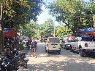 Lô góc 3 thoáng  ô tô dừng đỗ chạy vòng vòng quanh  kinh doanh, gần nhiều trường đại học lớn,