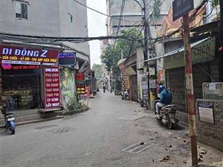 Mặt ngõ nông 1 nhà ra ô tô tránh xây căn hộ dịch vụ  giáp nhổn dg 32 đh công nghiệp hà nội.