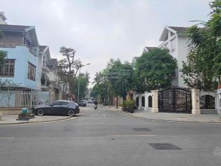 Biệt thự văn phú  3 tầng x 200m  giá 37tỷ có thương lượng