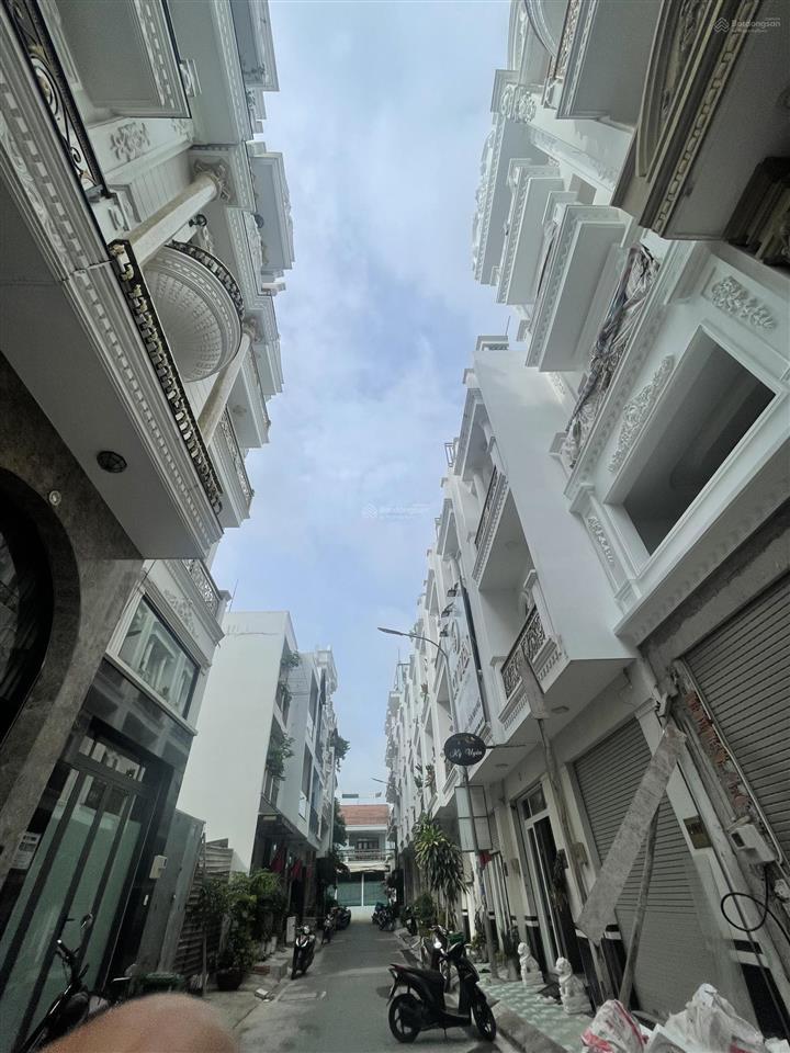 Hàng hiếm mã lò nhà mới đẹp 3 tầng ô tô ngủ trong nhà chỉ nhỉnh 5 tỷ
