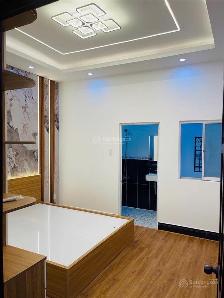 Nhà mới xây hẻm 7m xe hơi khu vip lê văn quới giáp tân phú 3 tầng kiên cố chỉ nhỉnh nhẹ 5 tỷ