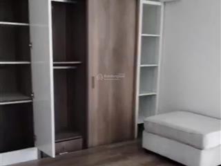 1pn 53m2  giá 3 tỷ  đủ nội thất, hướng tây, tầng 22  q7 riverside