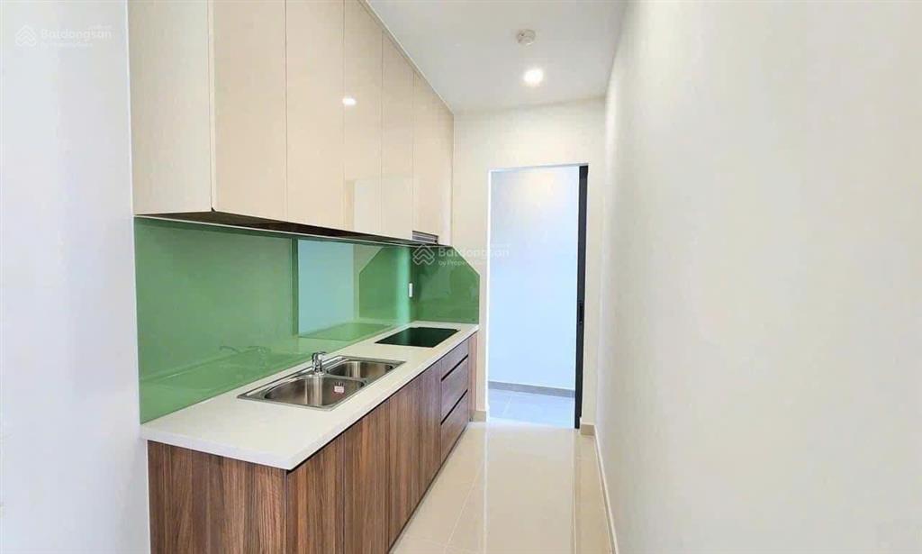 2pn2wc  giá 3.65 tỷ bao thuế phí  67m2 tầng 14, q7 riverside complex