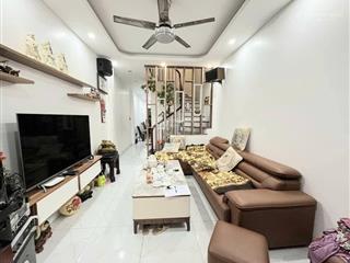 Bán nhà doãn kế thiện  41.8m  8 tỷ nhỉnh  lô góc  gần phố