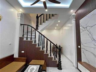 Chủ cần tiền giải quyết việc riêng hạ chào 300 triệu. giá 4,x tỉ đại cát  thượng cát 5 phòng ngủ
