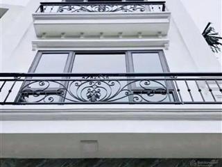 Chủ cần tiền giải quyết việc riêng hạ chào 300 triệu. giá 4,x tỉ
đại cátthượng cát 5 phòng ngủ.
vị