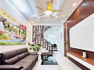 Bán nhà dân xây tâm huyết cầu diễn 60m2 cổng nhà nước  oto đỗ quay 10m giá hơn 9tỉ ( thương
