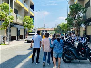 Siêu phẩm nhà phố tại tp hồ chí minh mà giá chỉ bằng căn chung cư hà nội, sổ hồng trao tay