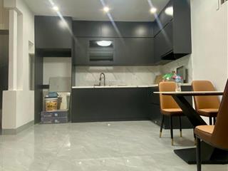 Bán nhà cổ nhuế 35m2 x 6 tầng tặng full nội thất, gần chợ, trường học các cấp  nhỉnh 6 tỷ đồng
