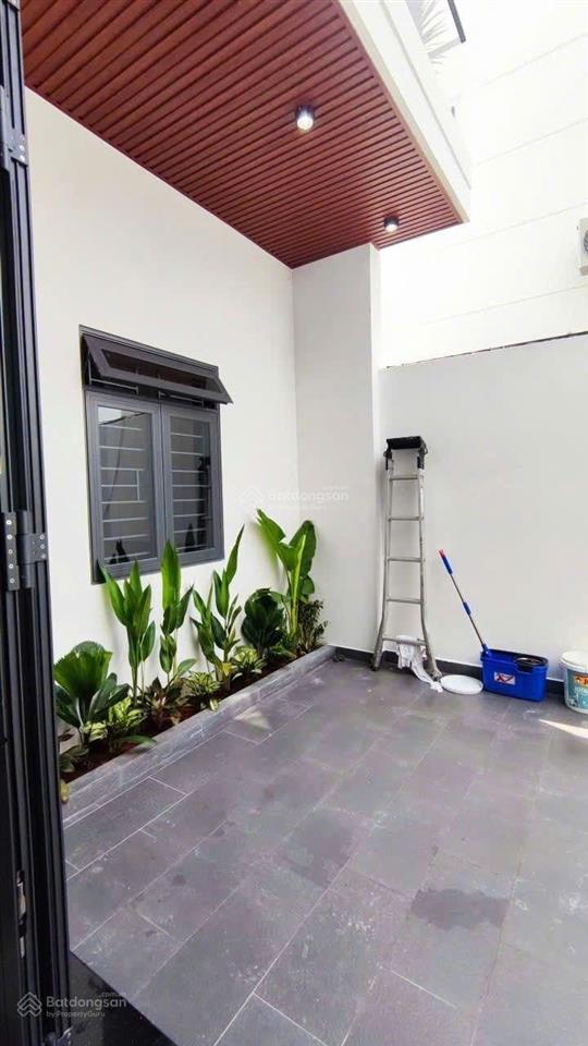 Nhà 2 tầng btct mới hoàn thiện sang trọng, 80m2, hxh, 1/ nguyễn thị thảnh, gần svđ, chợ thới tứ