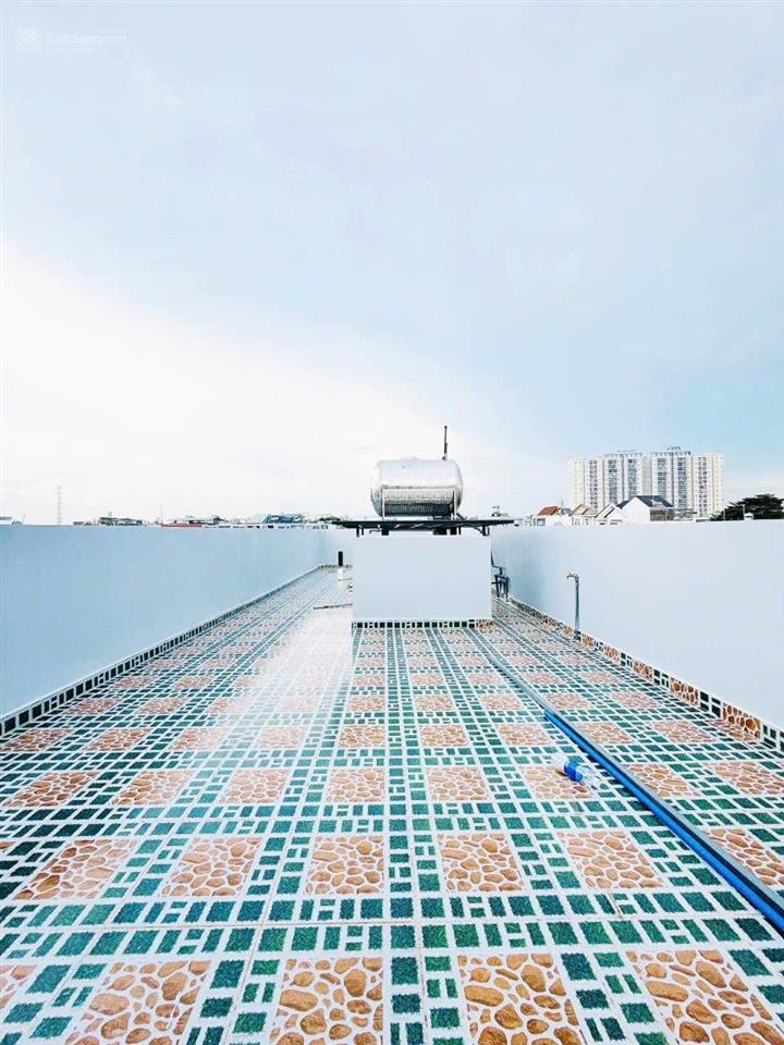 Nhà mới tinh 3 tầng btct, 70m2, 4pn, 4wc, ô tô đỗ cửa, sát hiệp thành city, gần chợ cây thị