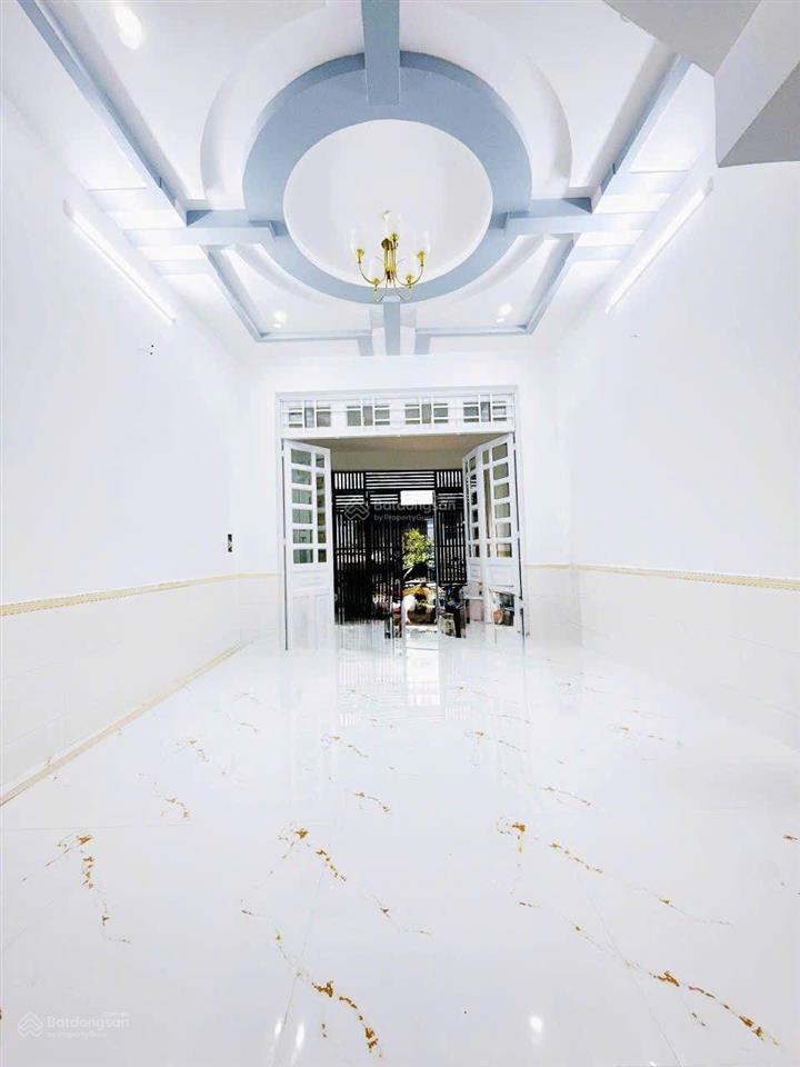 Nhà mới tinh 3 tầng btct, 70m2, 4pn, 4wc, ô tô đỗ cửa, sát hiệp thành city, gần chợ cây thị
