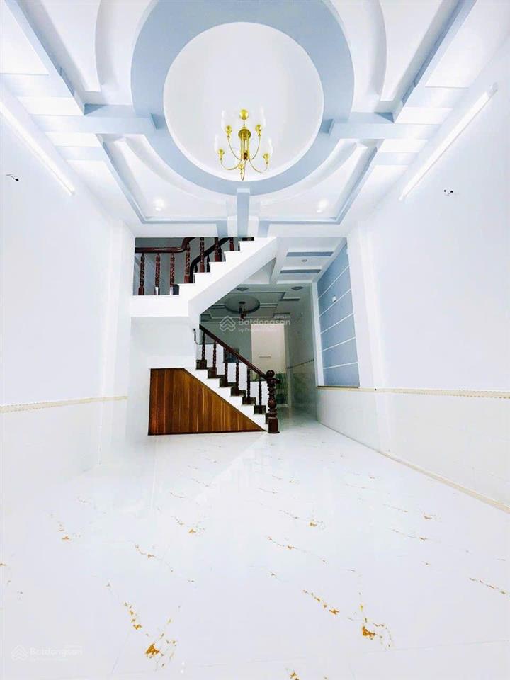 Nhà mới tinh 3 tầng btct, 70m2, 4pn, 4wc, ô tô đỗ cửa, sát hiệp thành city, gần chợ cây thị