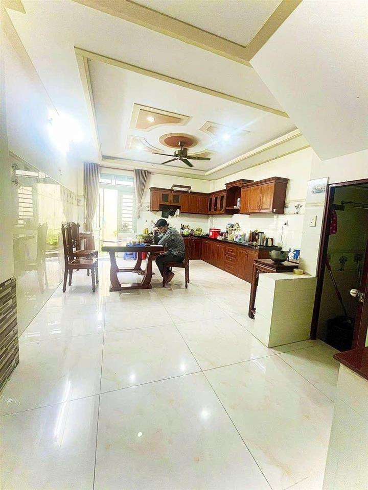 Nhà 4 tầng btct sang trọng,101m2, 6pn, 5wc, ngang 6.8m, gần trường đh gtvt, chợ ngã ba bầu, 6.55 tỷ