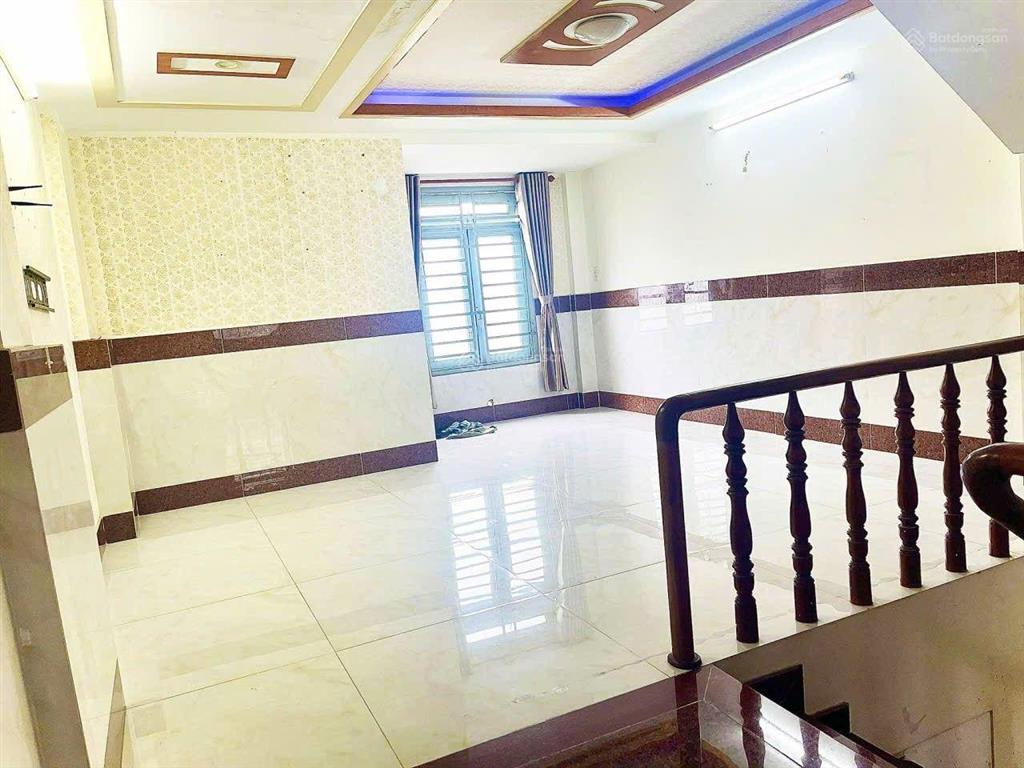 Nhà 4 tầng btct sang trọng,101m2, 6pn, 5wc, ngang 6.8m, gần trường đh gtvt, chợ ngã ba bầu, 6.55 tỷ