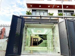 Nhà 5 tầng btct full nội thất xịn sò, 66m2, 3pn, 5wc, xe hơi ngủ trong nhà, gần chợ đông quang