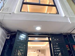 Nhà đẹp vị trí vàng giá hấp dẫn dt 39mx5t gần ô tô, tích tắc ra trung tâm ngã tư sở, giá 7t full đồ