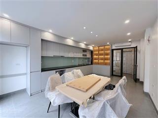 Giải phóng  trương định  kim đồng ô tô tránh nhau  thang máy  gara ô tô  full nội thất