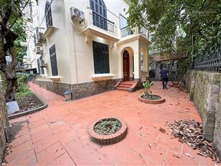 Cho thuê gấp nr 200m2, 4pn, 3wc tại tô ngọc vân, tây hồ, giá 40 triệu