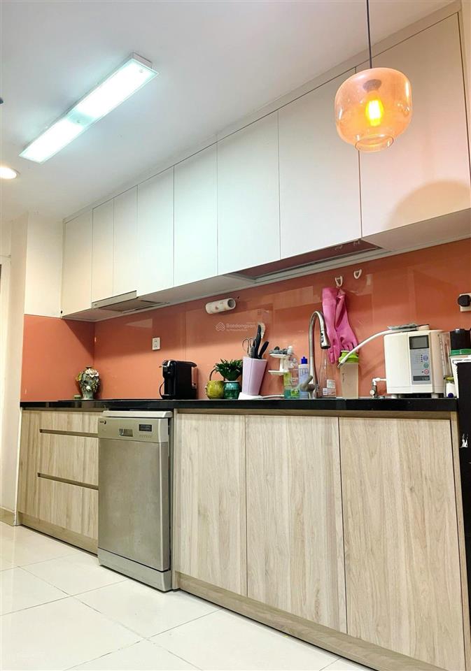 Bán căn hộ chung cư the eastern liên phường giá rẻ 98m2 3pn 2 wc có sổ hồng giá 3,7 tỉ