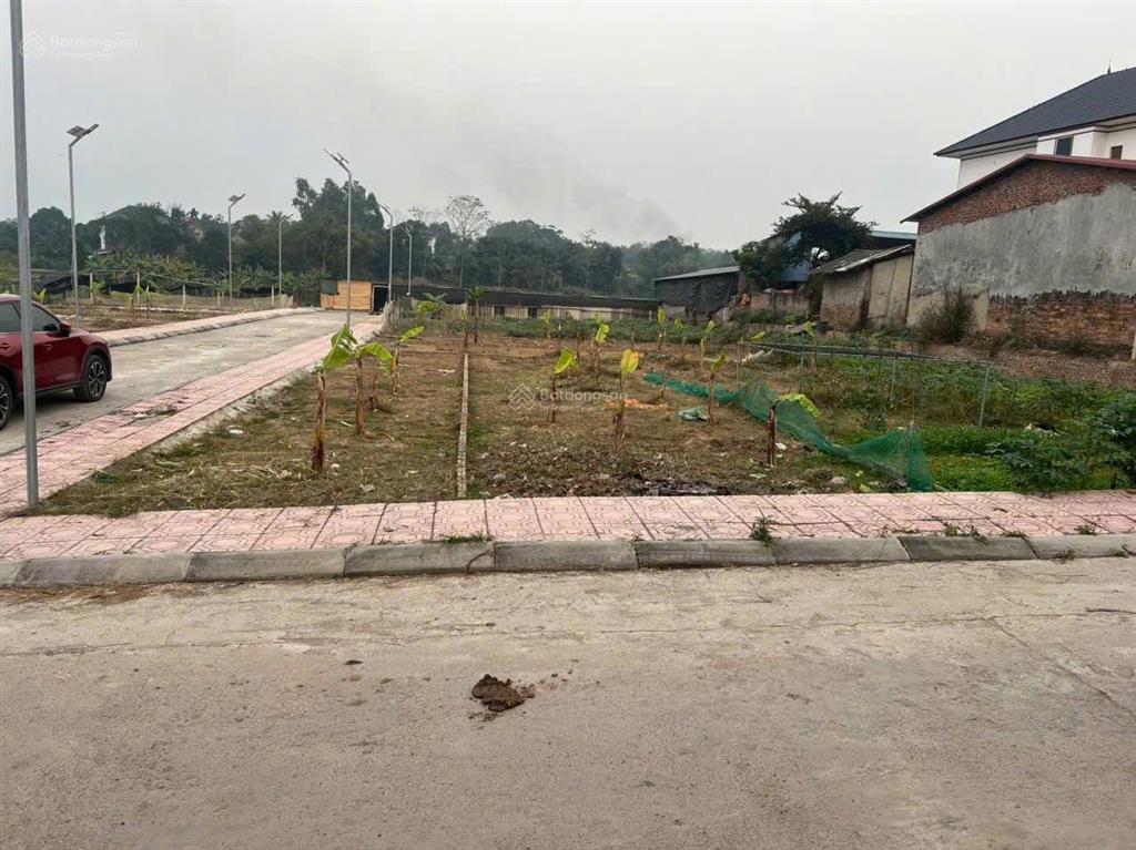 Đất nền full 100% thổ cư giáp kcn sổ hồng từng lô chuẩn bị ra hàng