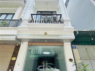 Phân lô vỉa hè ô tô tránh 7 tầng thang máy nội thất xịn ở + kinh doanh vp đỉnh