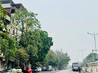 Phân lô hồng hànhà đẹpthang máymặt ngõthôngô tô đỗ cửavỉa hèđầu tưkinh doanhdòng tiềnba