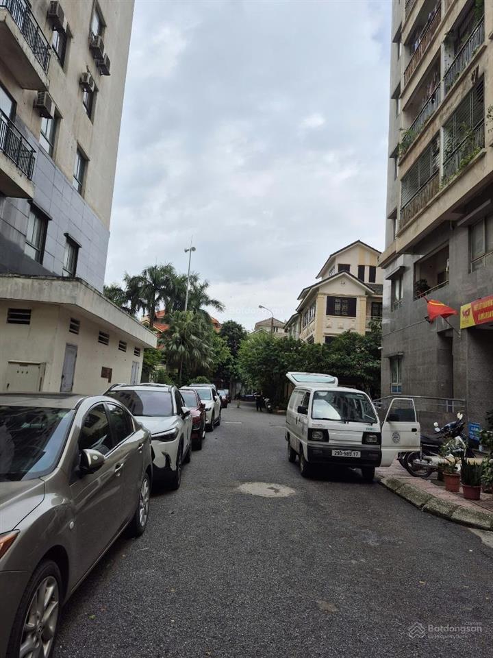 Bán căn cc 151 nguyễn đức cảnh, hoàng mai  2 pn, về ở ngay