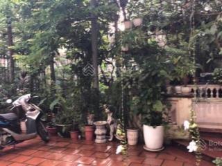Bán biệt thự nguyễn văn cừ . ngọc lâm. long biên 305m , sân vườn ,gara ô tô đẳng cấp hàng đầu 45 tỷ