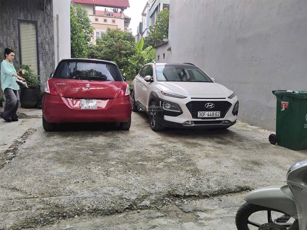 Mở bán lô đất cổ linh đối diện aeon ô tô 7 chỗ vào đất  cách ôtô tránh 20m  55m2 x 5.15m mặt tiền