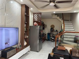 Bán nhà bồ đề hoàng minh đạo long biên oto đỗ cổng, đủ nội thất vào ở ngay 37m 5 tầng 7.3 tỷ