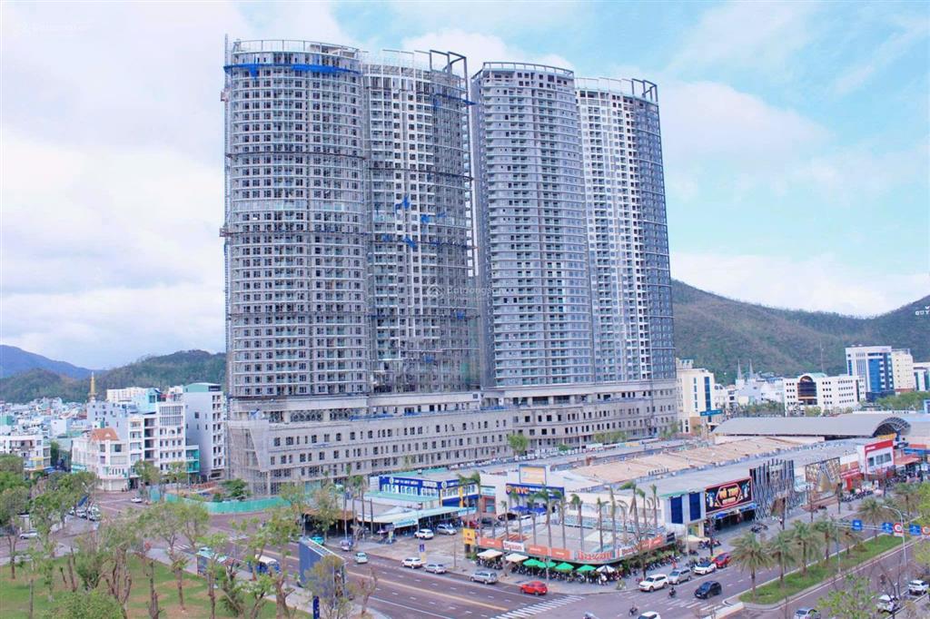 Căn 2pn  2wc  giá chỉ 2,7 tỷ  tầng 3x  (toà b) căn hộ the sailing quy nhơn. giá siêu rẻ